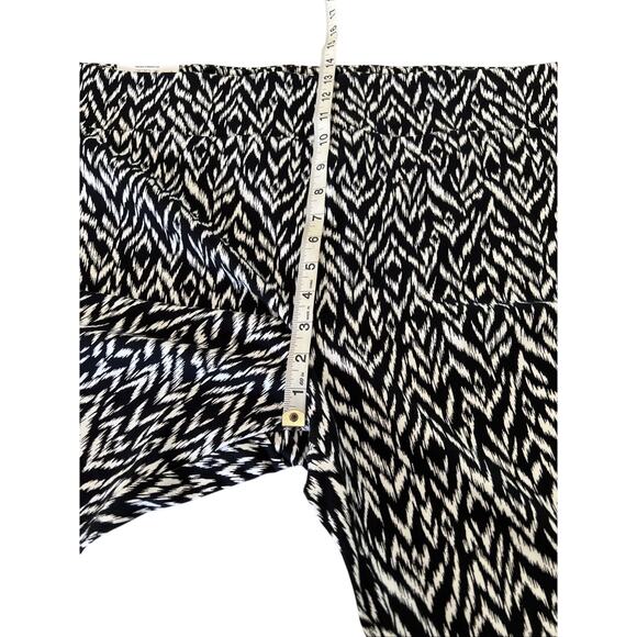 Terra & Sky Womens Plus High Rise Leggings Black & White Print Size 4X NWT - Picture 6 of 7